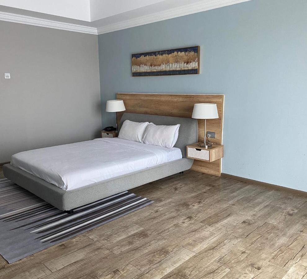 The Lanes Hotel Tutong Εξωτερικό φωτογραφία