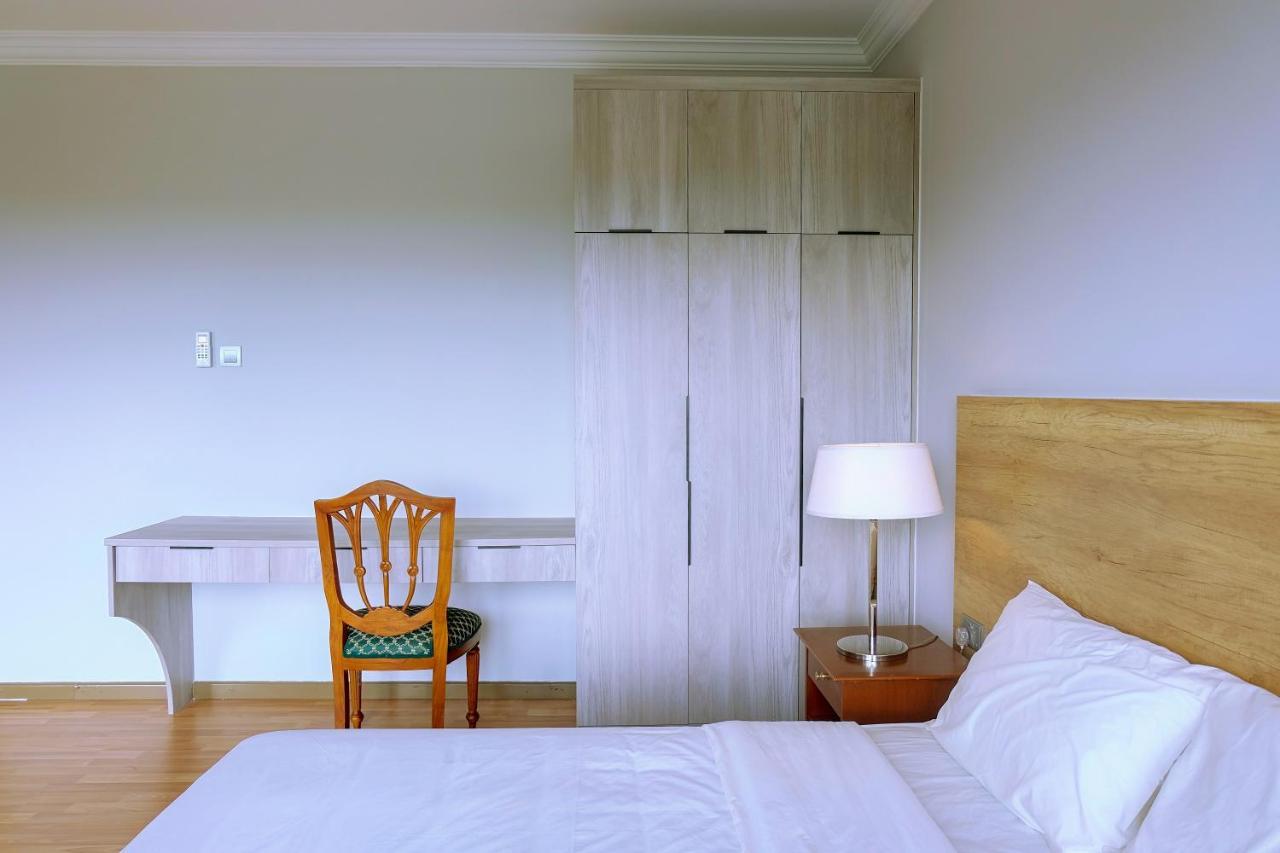 The Lanes Hotel Tutong Εξωτερικό φωτογραφία