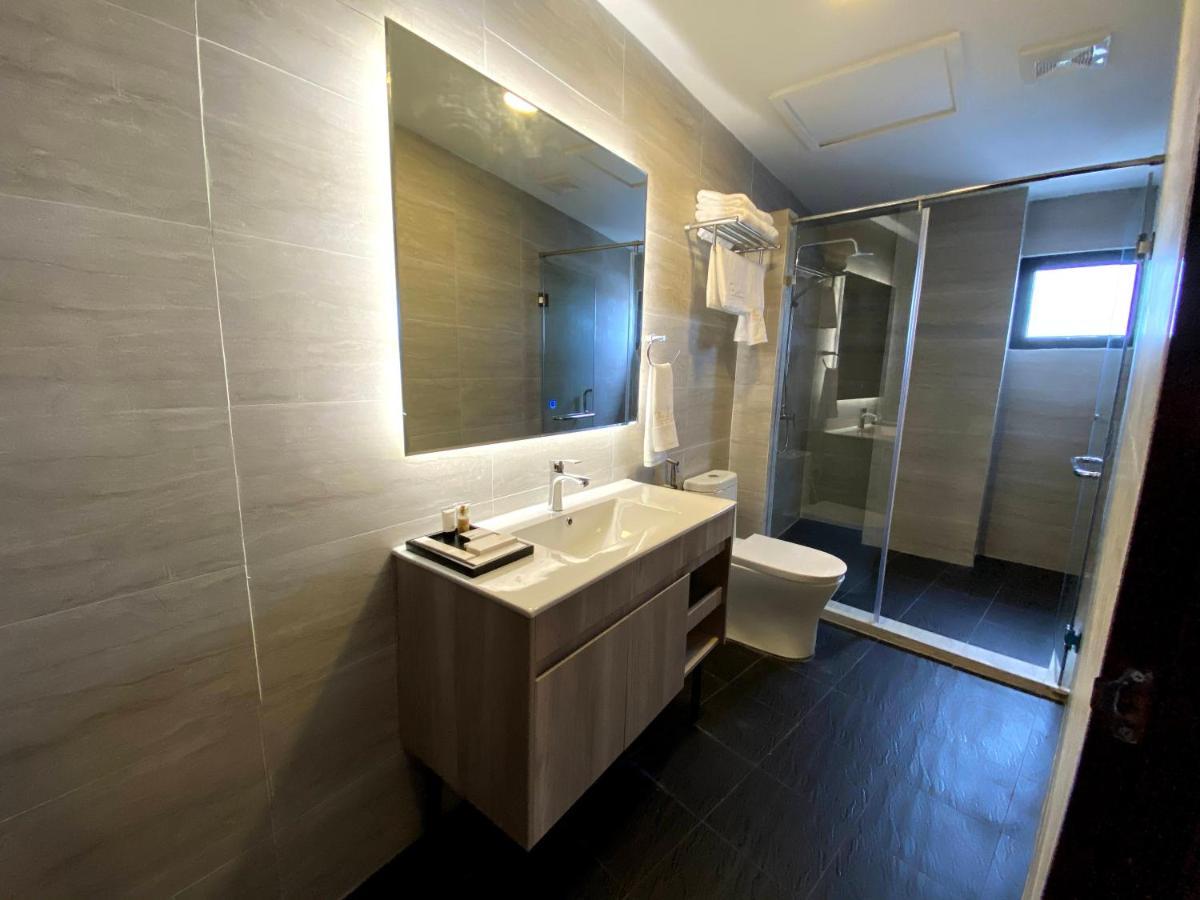 The Lanes Hotel Tutong Εξωτερικό φωτογραφία